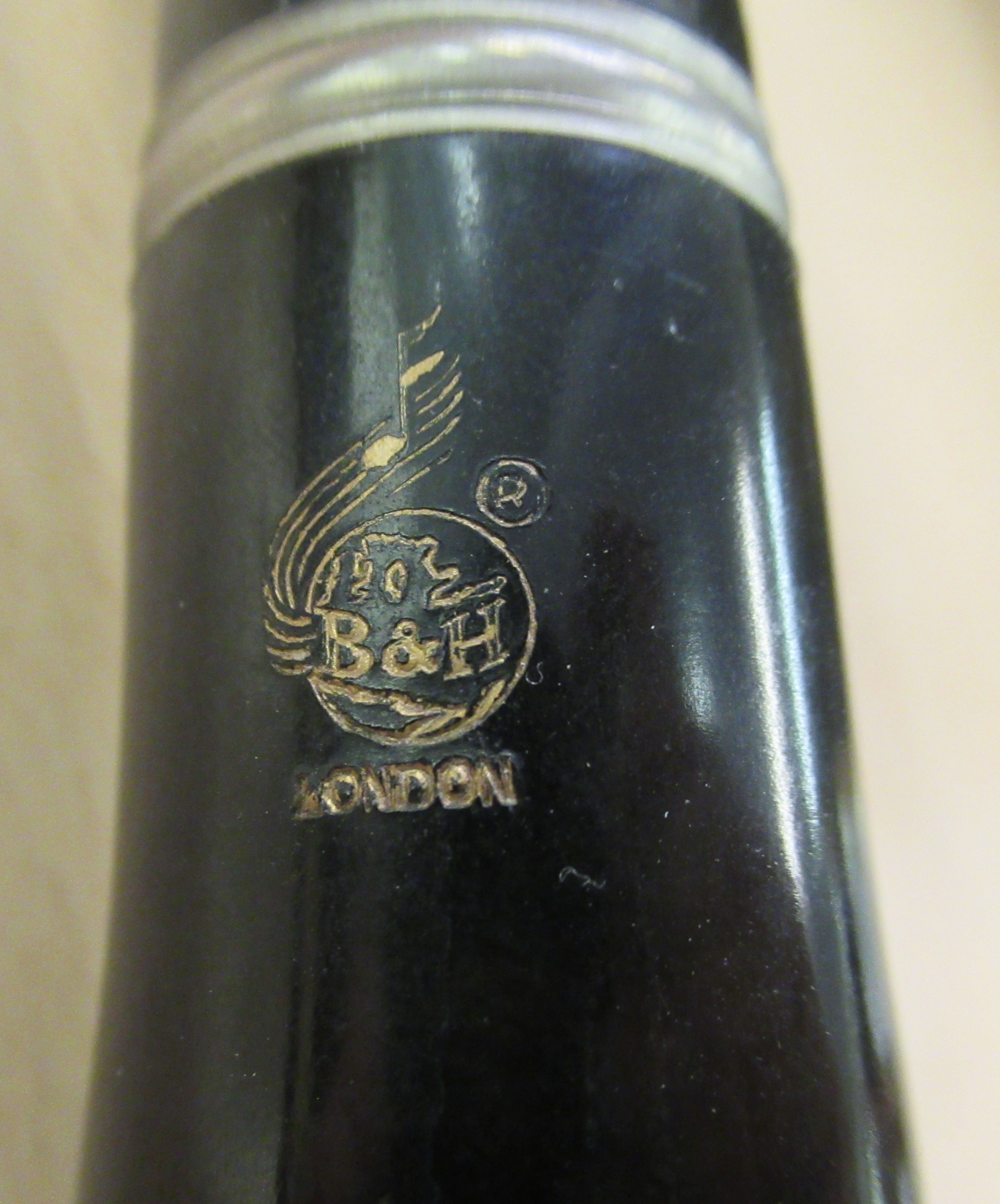 A Boosey & Hawkes clarinet, serial number 269858 - Image 7 of 8