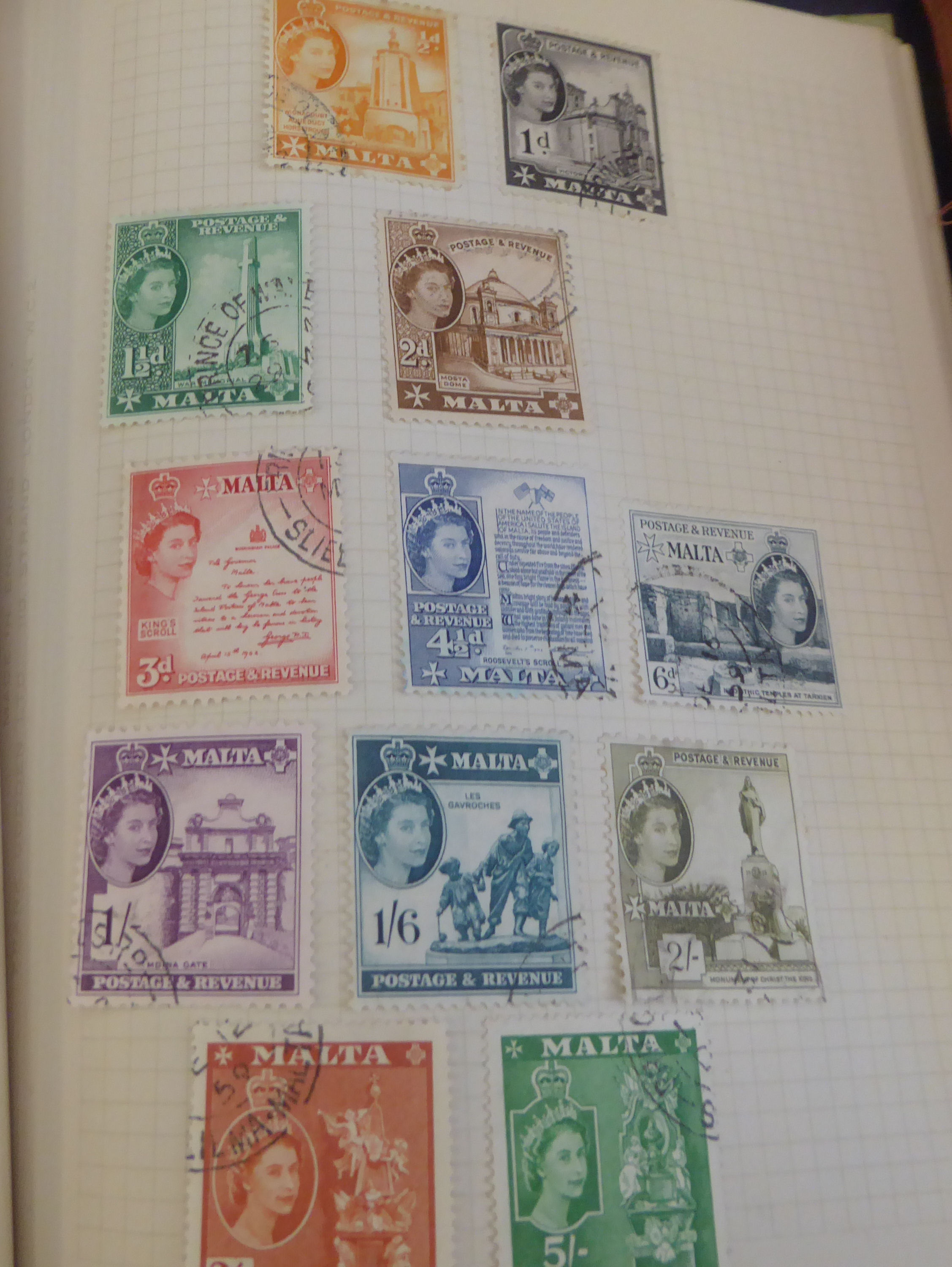 Uncollated British and other world issue postage stamps: to include unused sheets of 1/2d stamps - Image 4 of 8