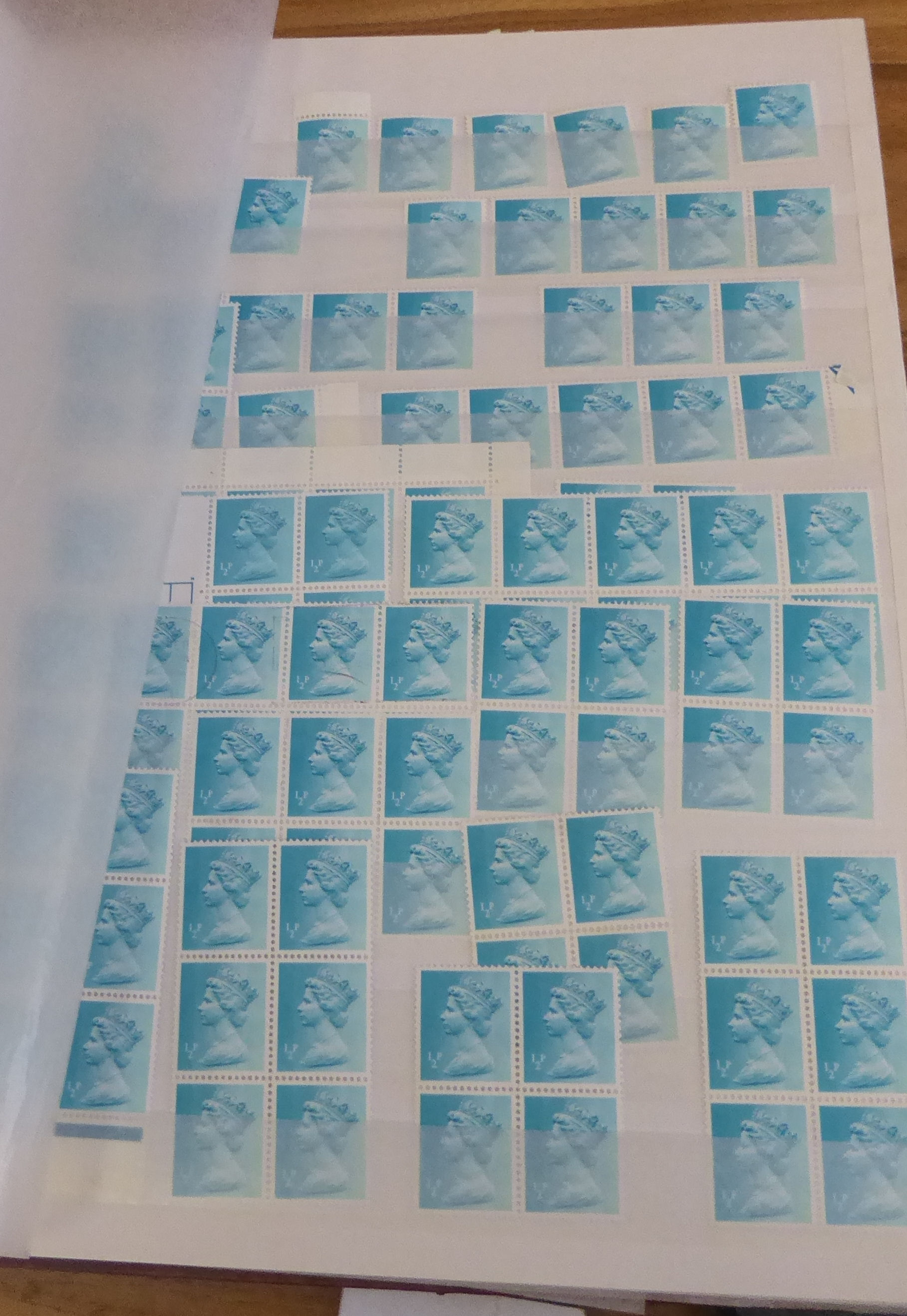 Uncollated British and other world issue postage stamps: to include unused sheets of 1/2d stamps - Image 2 of 8