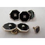 Various 9ct and 18ct gold dress buttons and studs