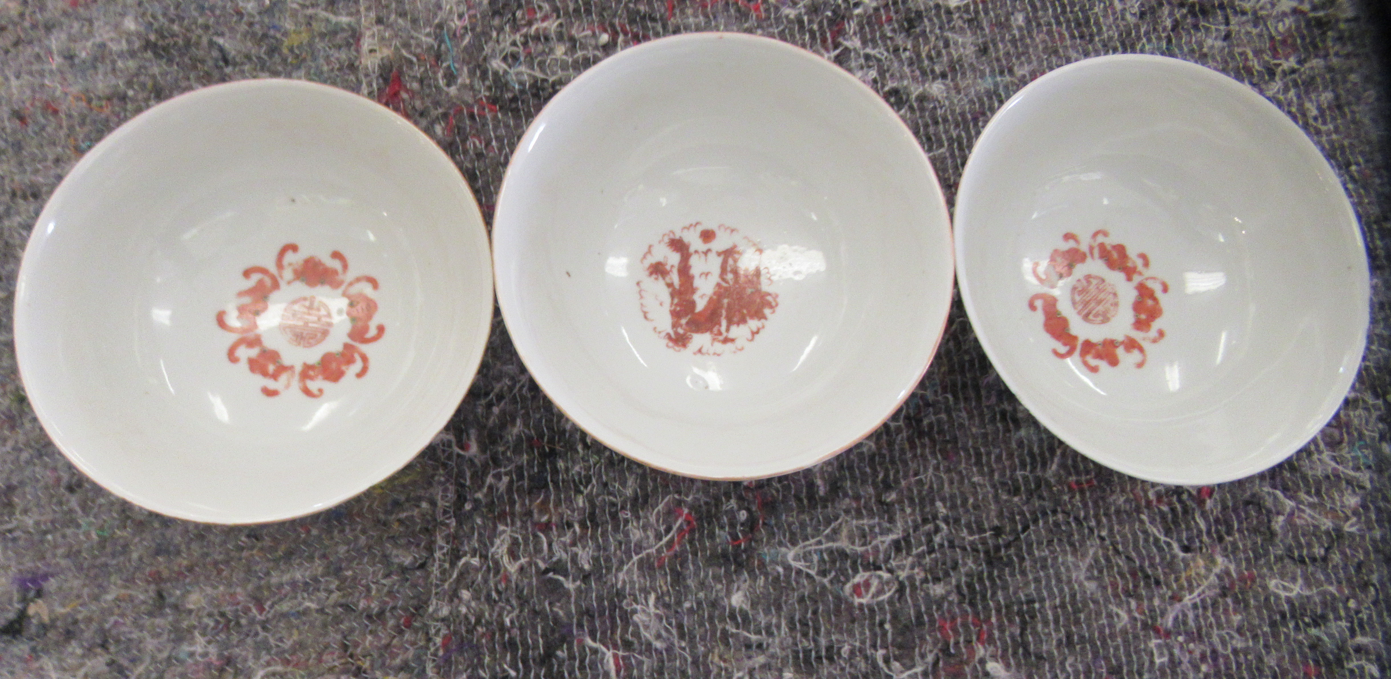 Modern Chinese porcelain tableware: to include a four part food warmer; and six footed bowls - Image 6 of 11