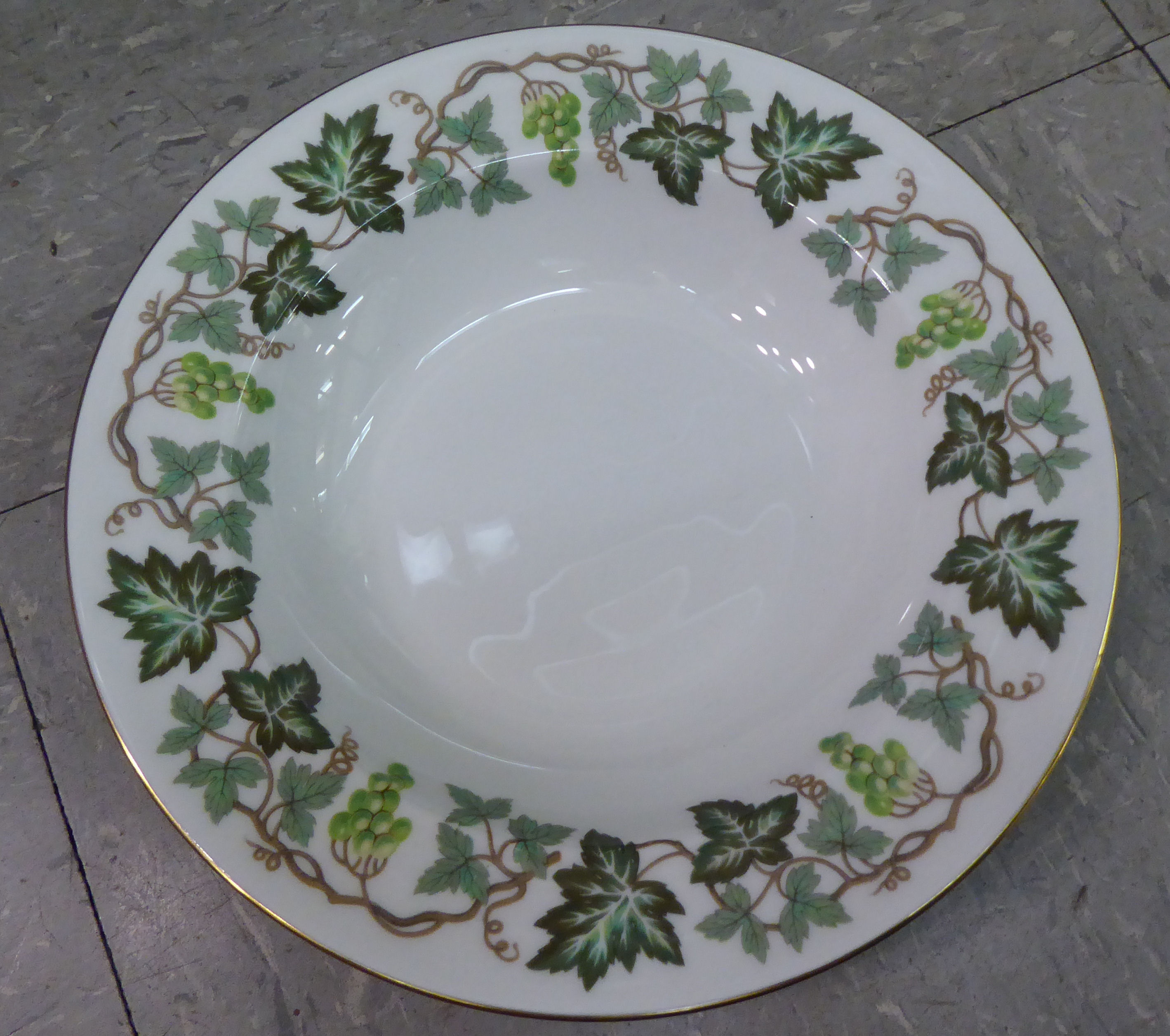 Wedgwood bone china Santa Clara pattern tableware - Image 5 of 6
