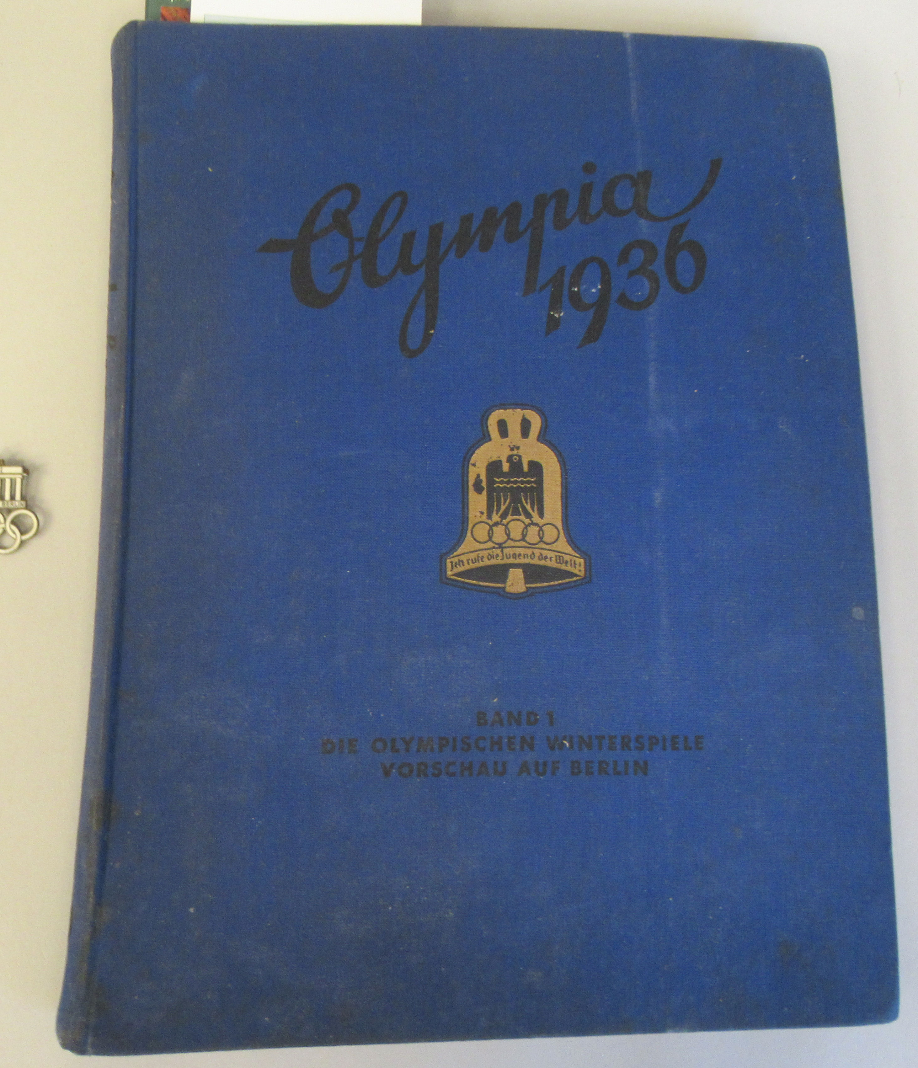 Book: 'Olympia 1936: Band 1 Die Olmpischen Winterspiele Vorschau auf Berlin' with monochrome