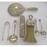 Silver collectables, viz. a top hat brush, clothes brush, a hand mirror; a pair of Georgian bright-