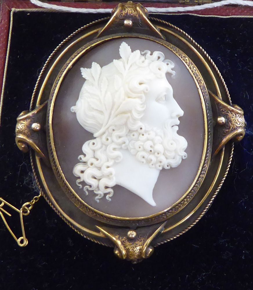 Victorian, & Later Furnishings, Collectables, Pictures, Jewellery and Objets d'Art