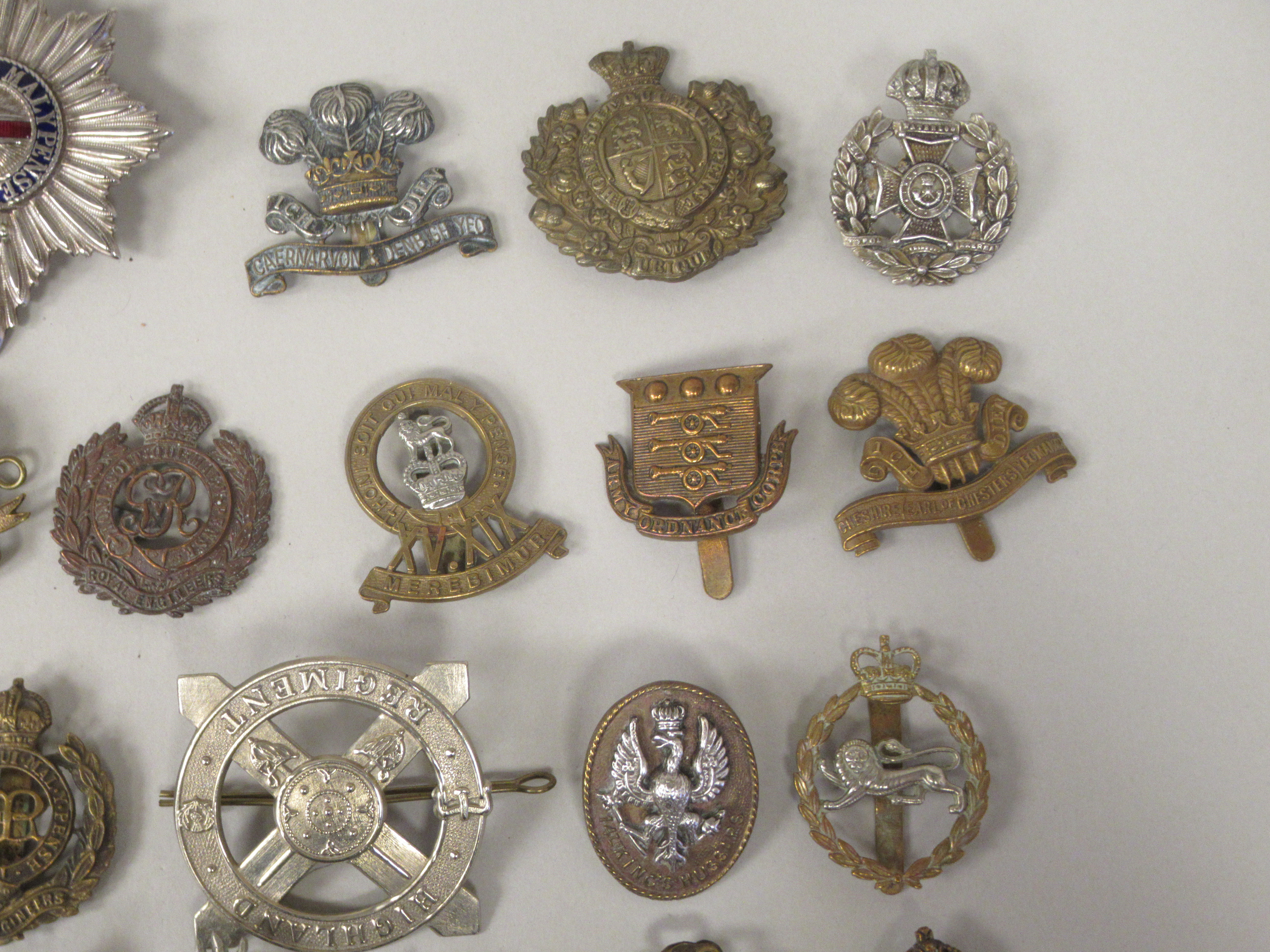 Approx. fifty military cap badges and other insignia, some copies: to include Mine Clearance - Image 3 of 6