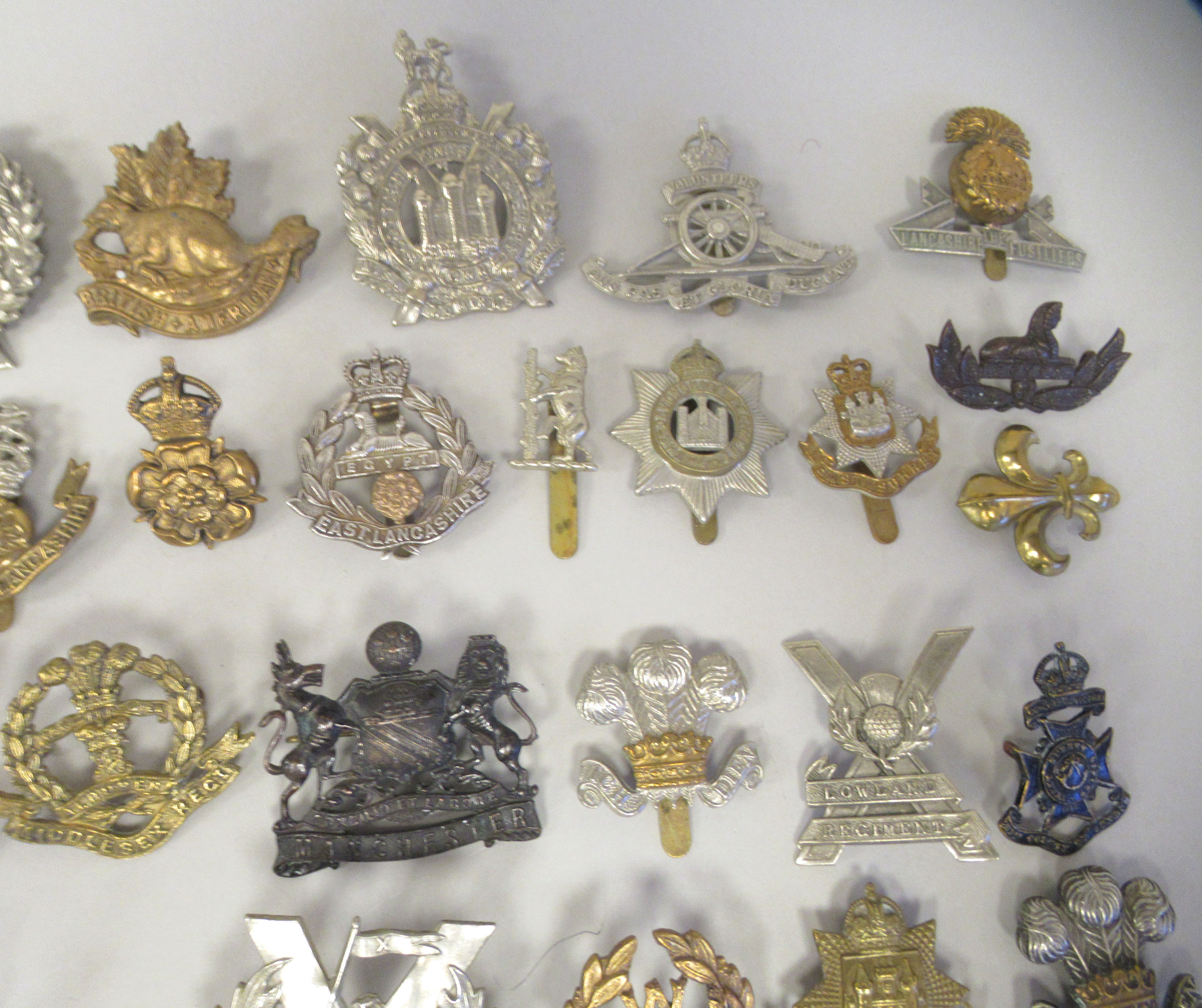 Approx. fifty military cap badges and other insignia, some copies: to include 10 Royal Hussars; - Image 3 of 6