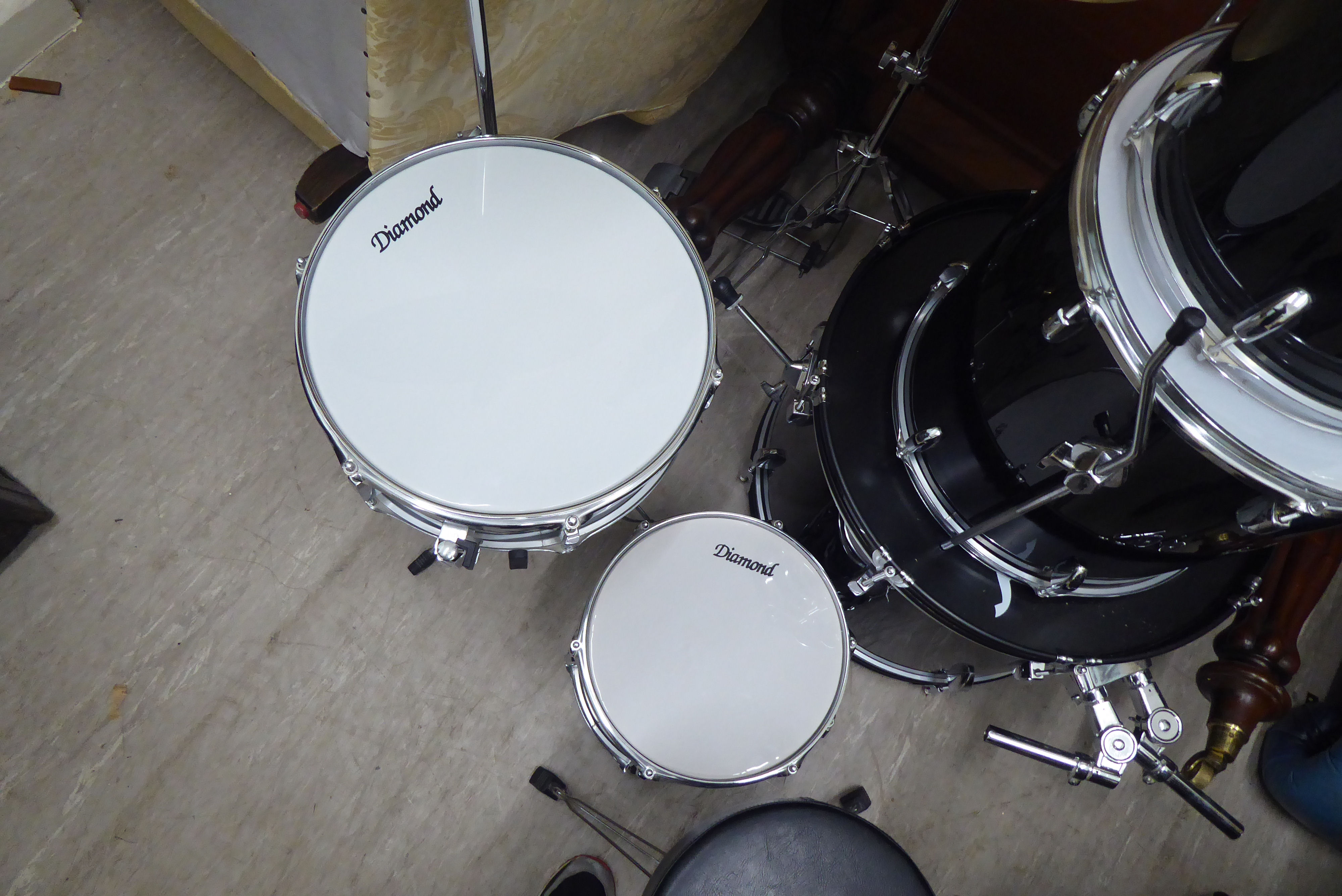 A Diamond seven piece drum set - Image 3 of 6