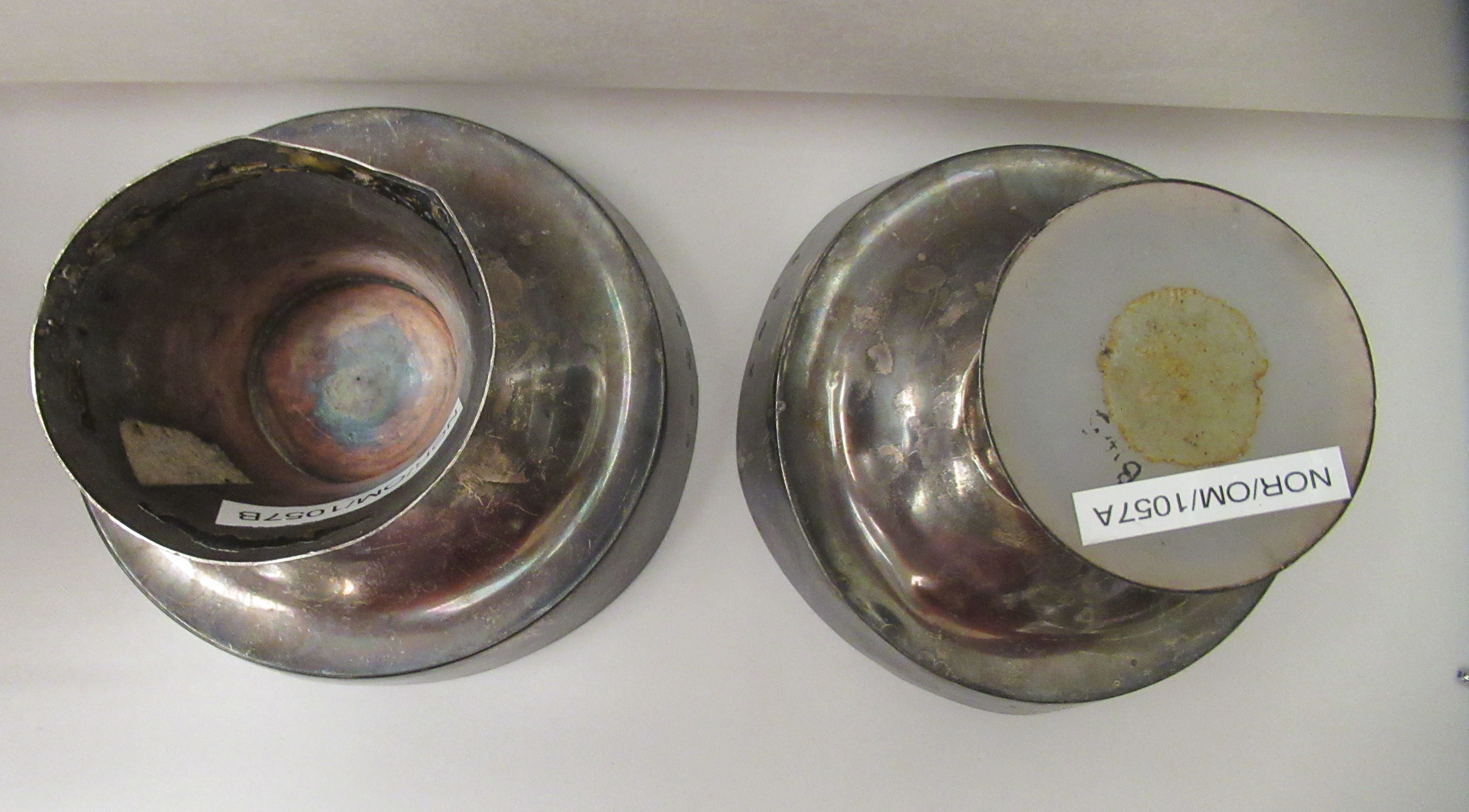 A pair of Elizabeth II silver pedestal sweet dishes  London 1975  6"h  8"dia - Image 4 of 5