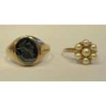 Two 9ct gold rings: to include one set with cultured pearls