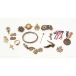 Antique and later costume jewellery.