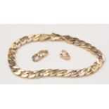 An Egyptian gold bracelet