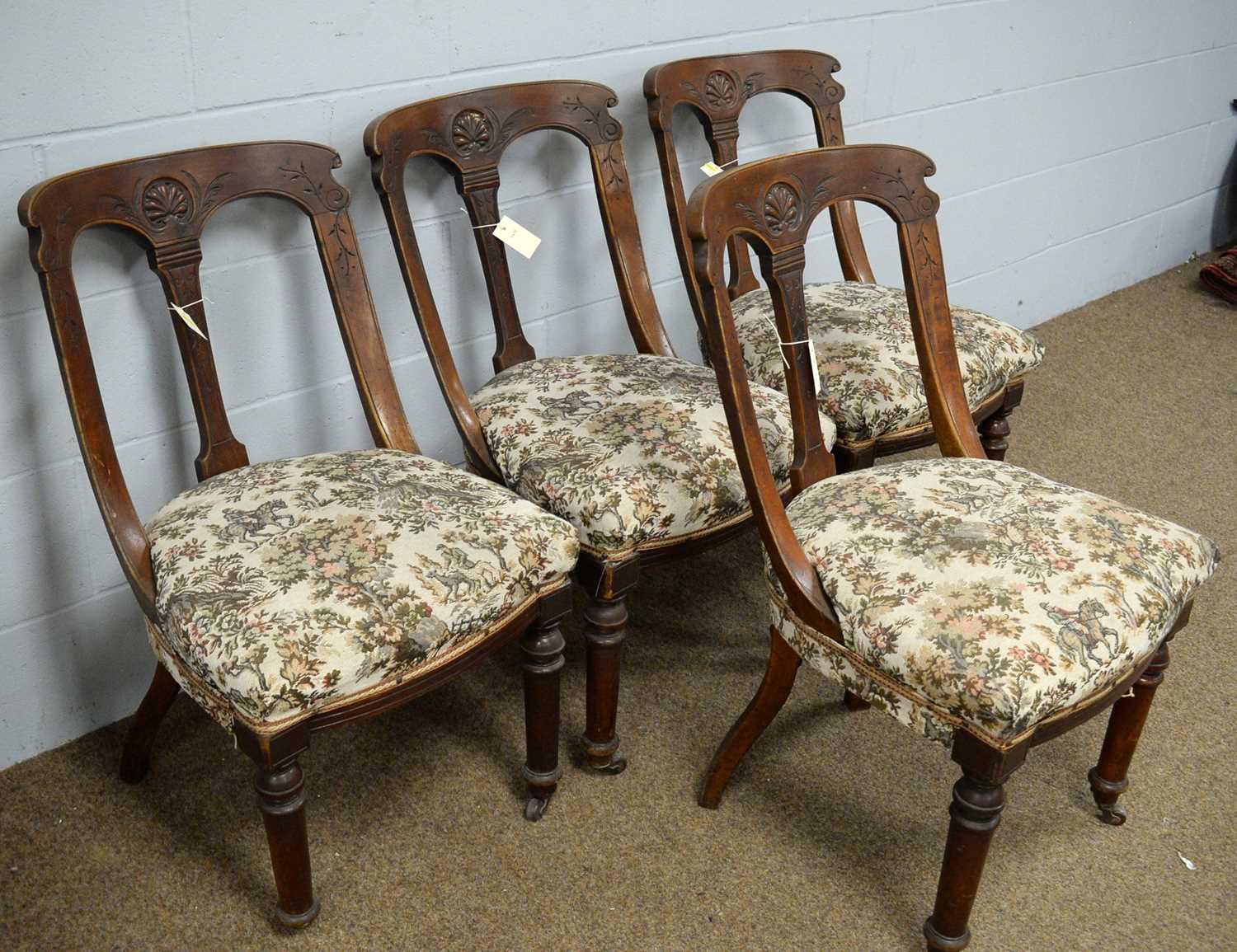 Set of four Victorian and three 20th C George III style dining chairs. - Bild 4 aus 6