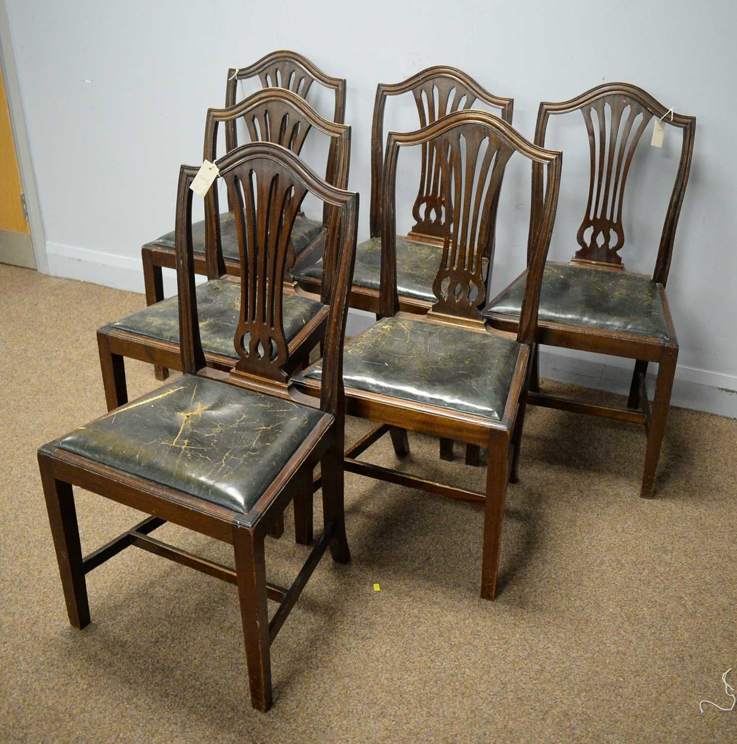 Early 20th C walnut extending dining table, six Georgian style dining chairs - Bild 3 aus 5