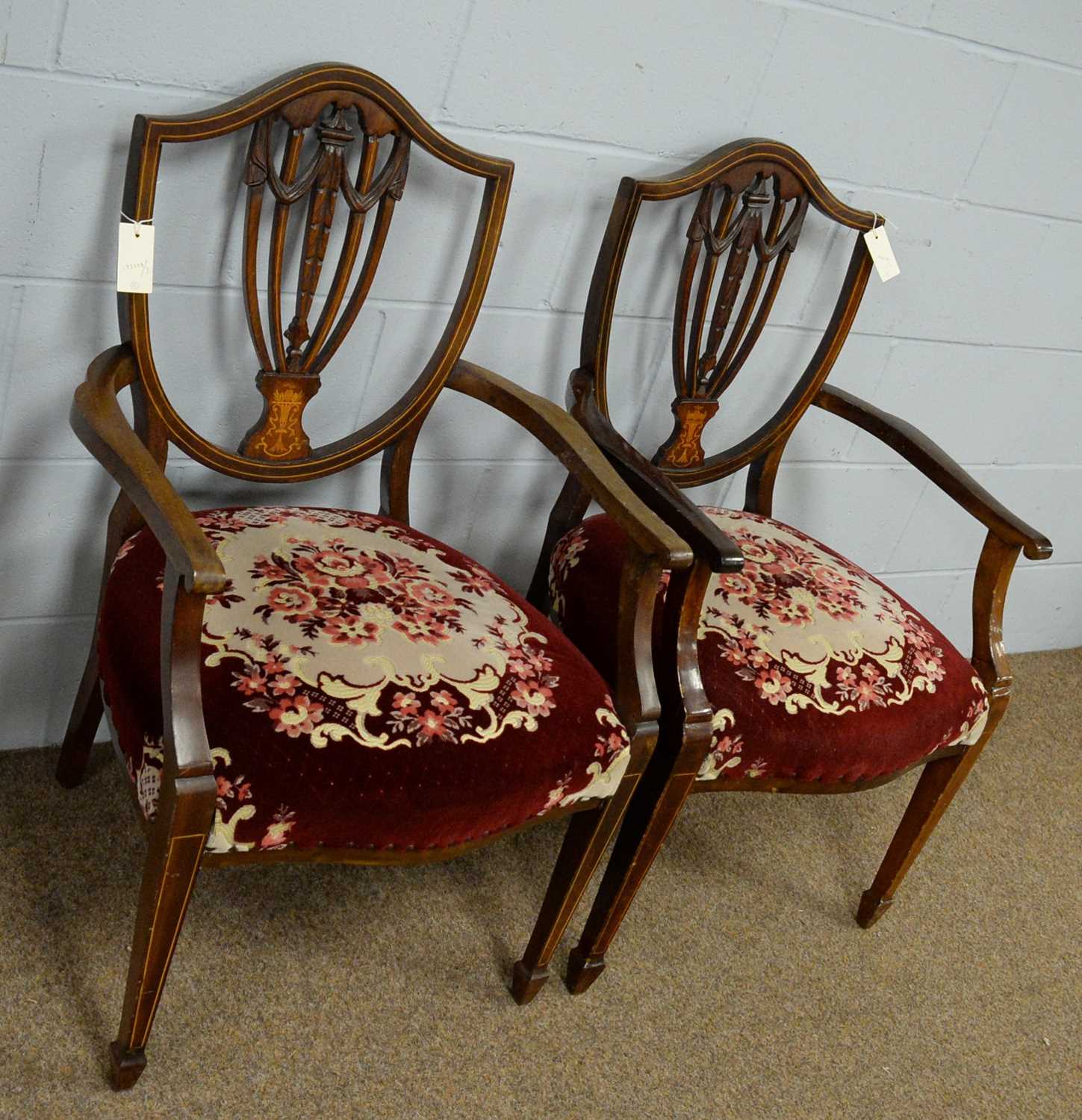 A pair of Edwardian elbow chairs. - Bild 2 aus 2