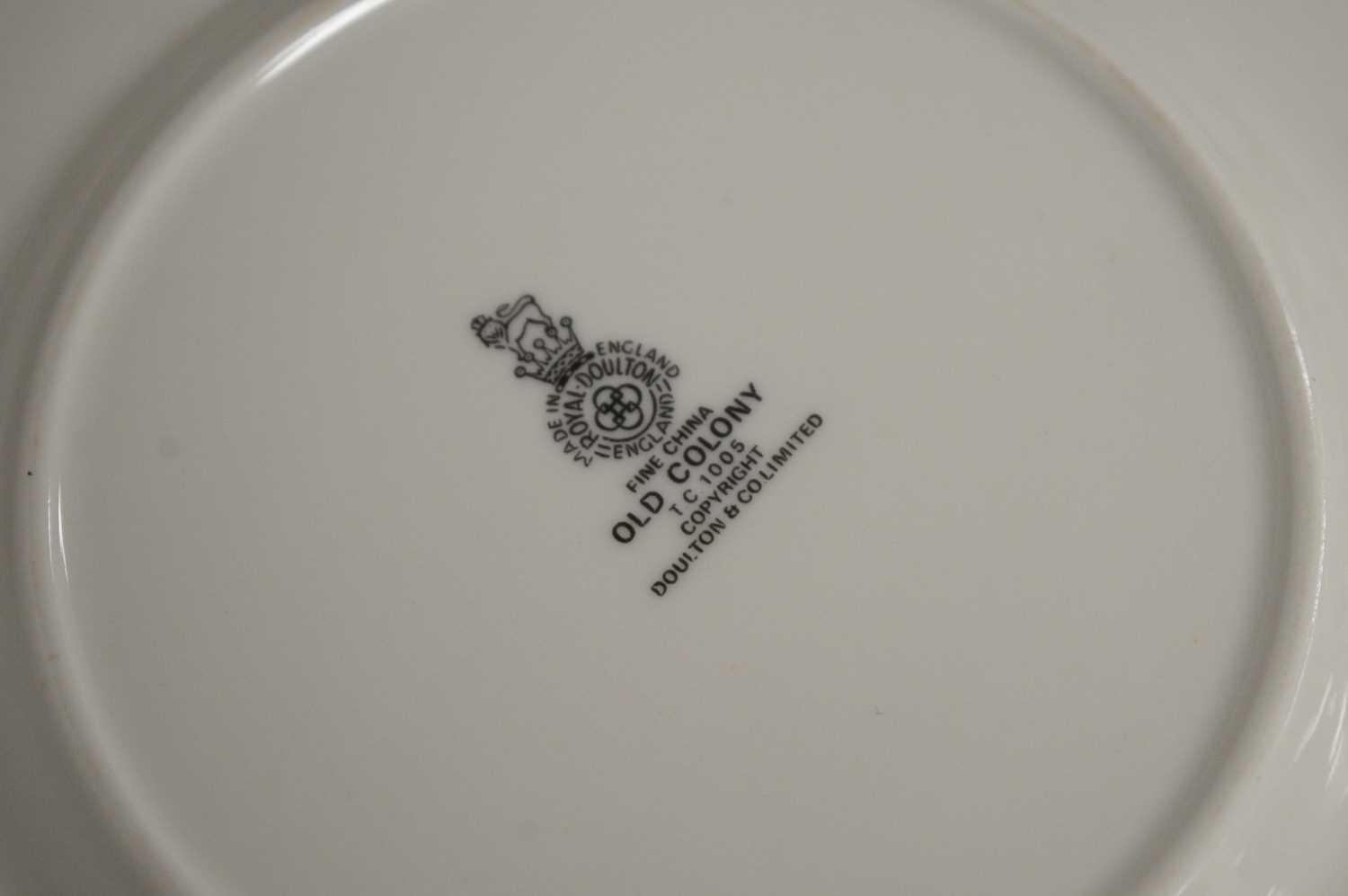 Selection of part dinner services and Christmas plates, various. - Image 8 of 8