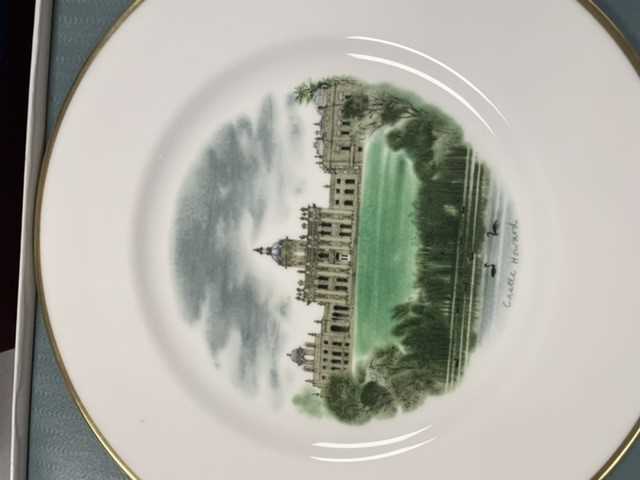 A collection of Wedgwood 'Castles & Country Houses' plates. - Image 6 of 14