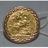 A Queen Victoria gold sovereign ring