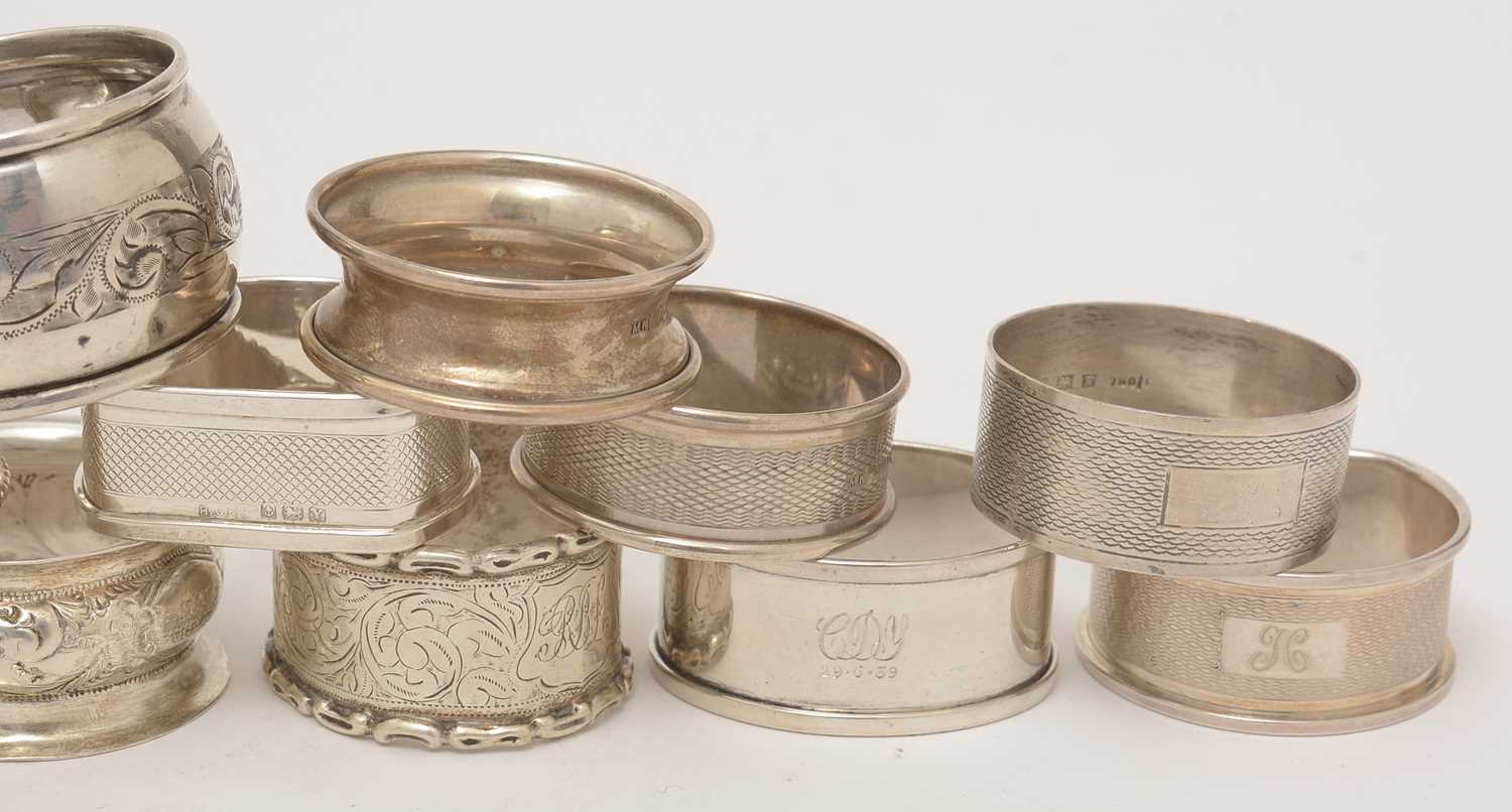 Nineteen silver napkin rings, - Image 3 of 10