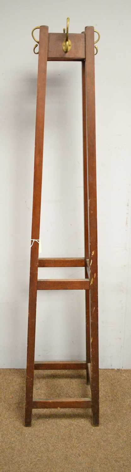 An early 20th C mahogany coat stand.