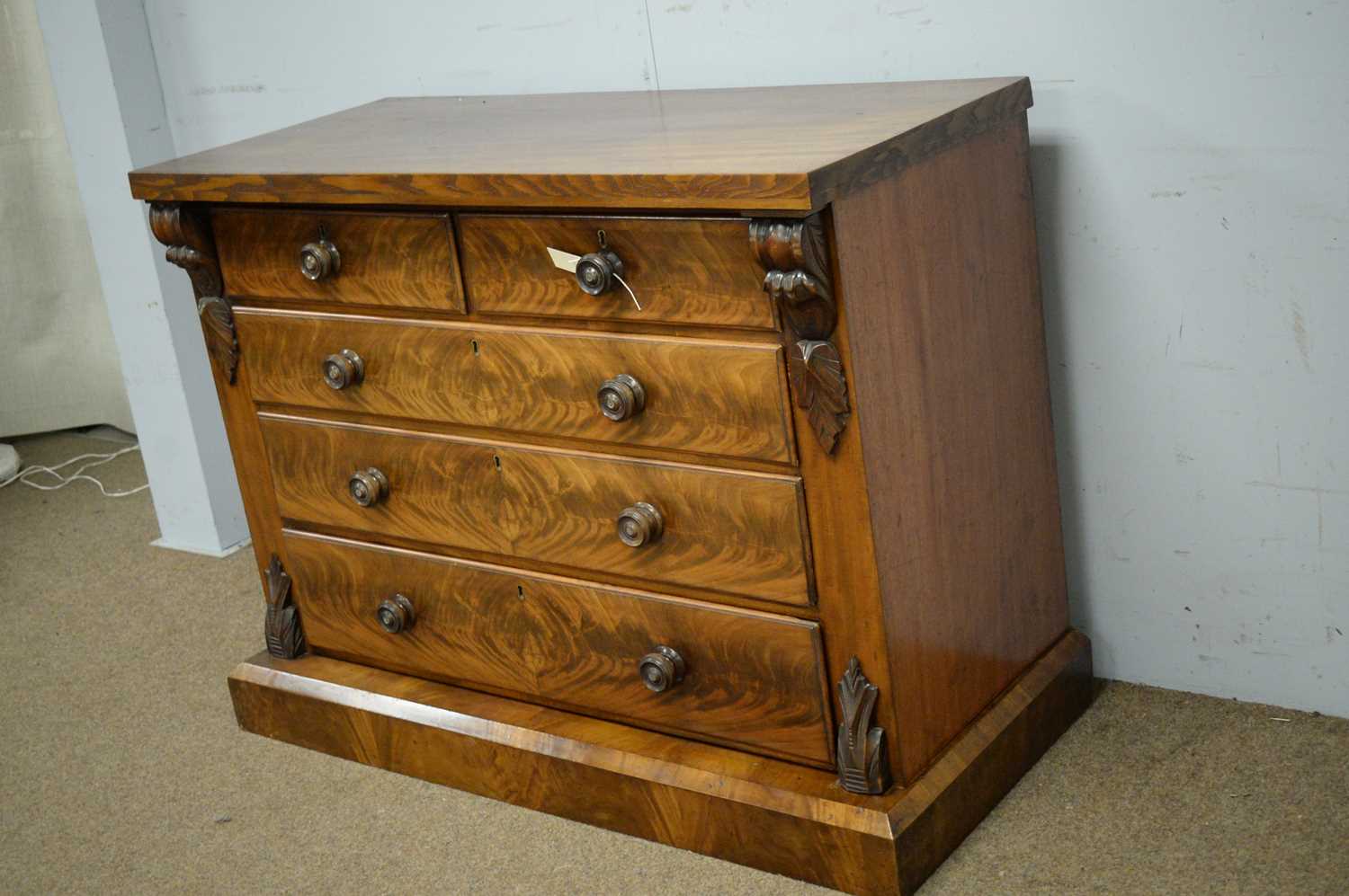 Victorian mahogany chest of drawers. - Image 2 of 4