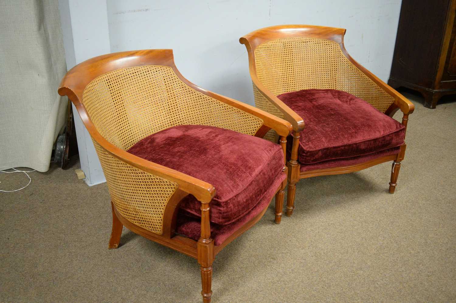 Modern mahogany Bergere sofa and two armchairs. - Image 5 of 5