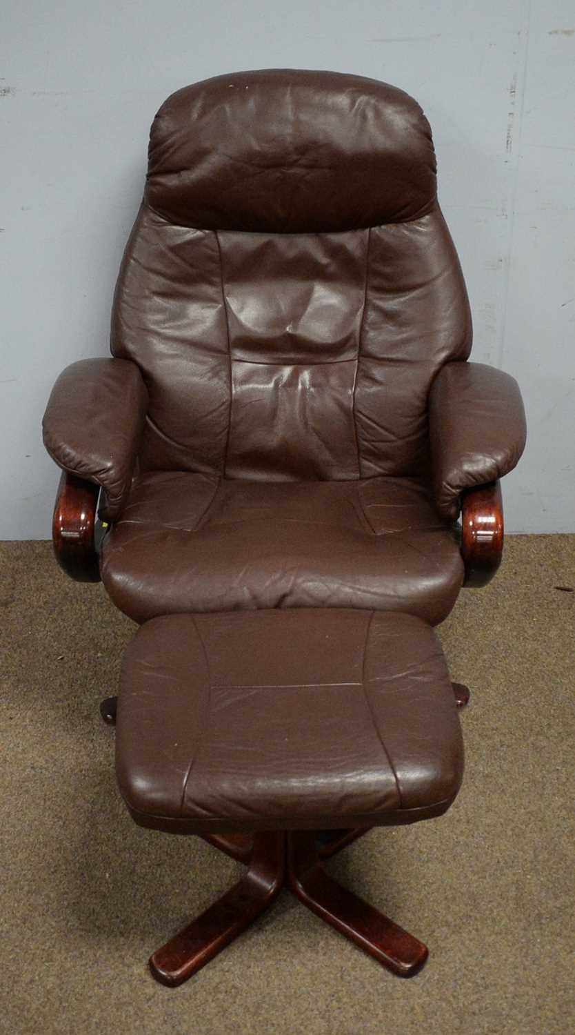 Somo A/S: a maroon leather upholstered easy recliner armchair and footstool. - Image 3 of 3