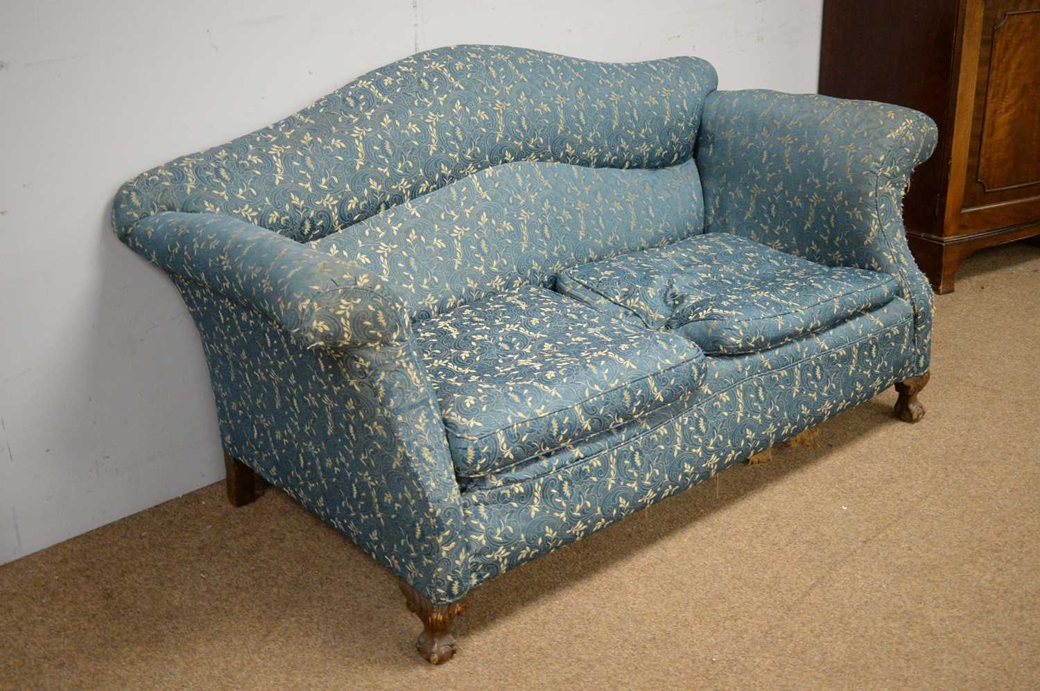 An early 20th Century sofa. - Bild 2 aus 2