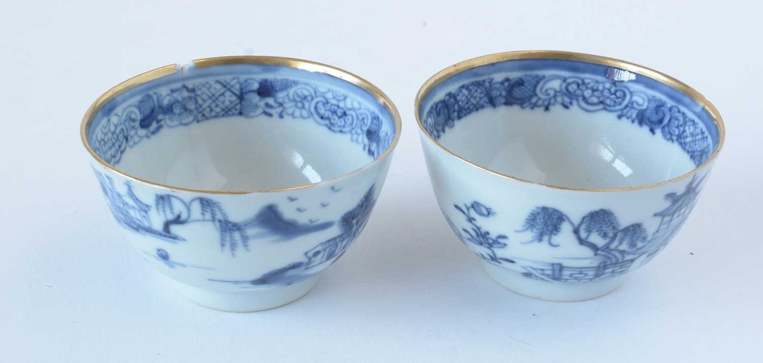 Blue and white tea bowls, etc. - Image 12 of 32