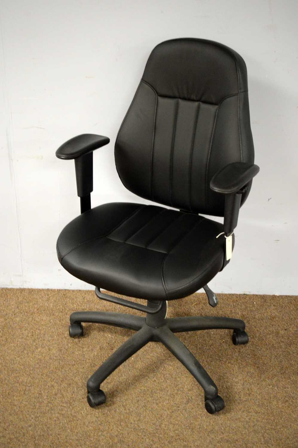 Two desk chairs - Image 2 of 5