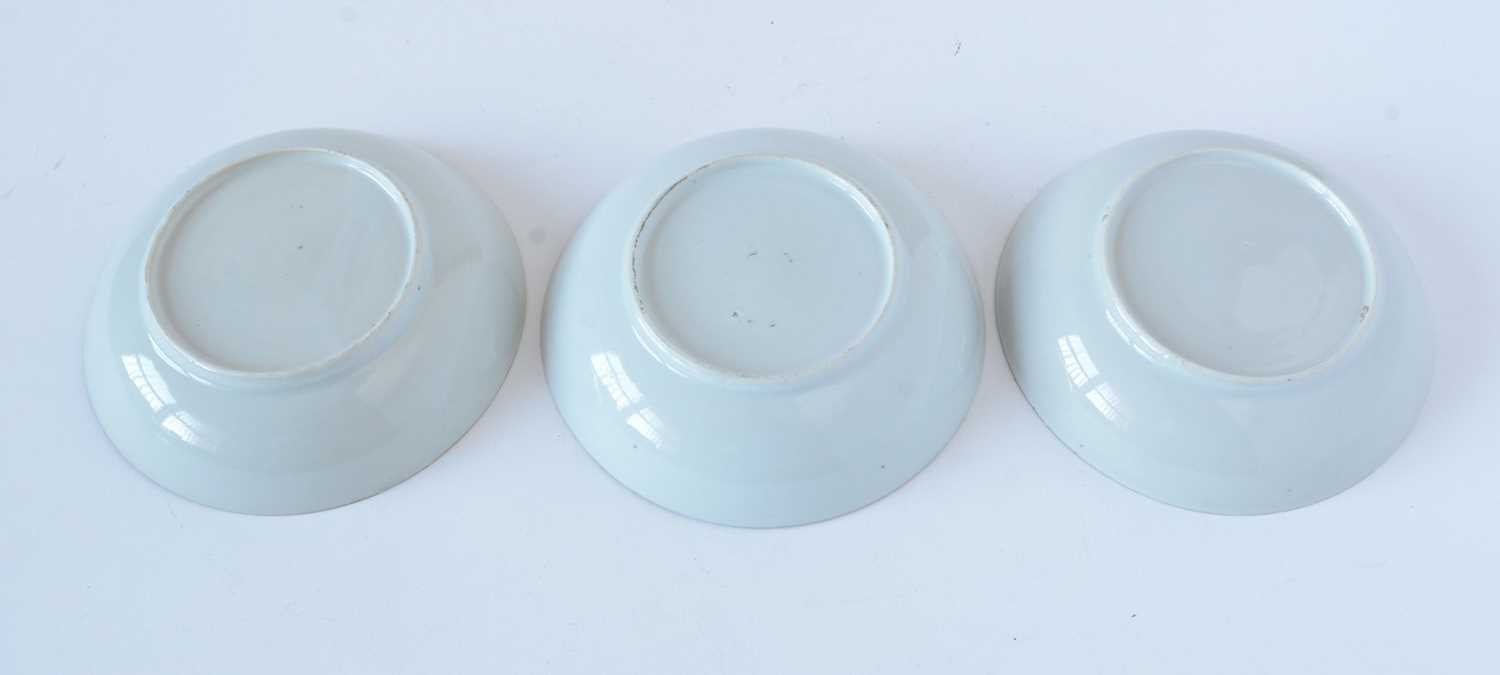 Blue and white tea bowls, etc. - Image 18 of 32