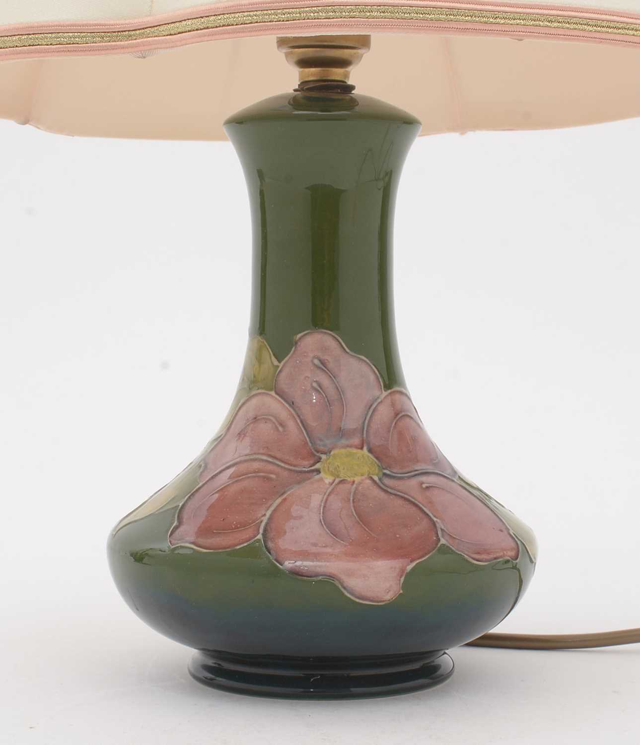 Moorcroft lamp - Image 2 of 4