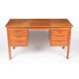 Bent Silberg, Mobler: a Danish teak desk.