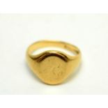 A 9ct yellow gold signet ring,