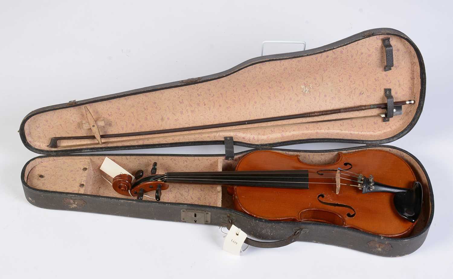 Early 20th Century German violin, bow and case - Bild 5 aus 9