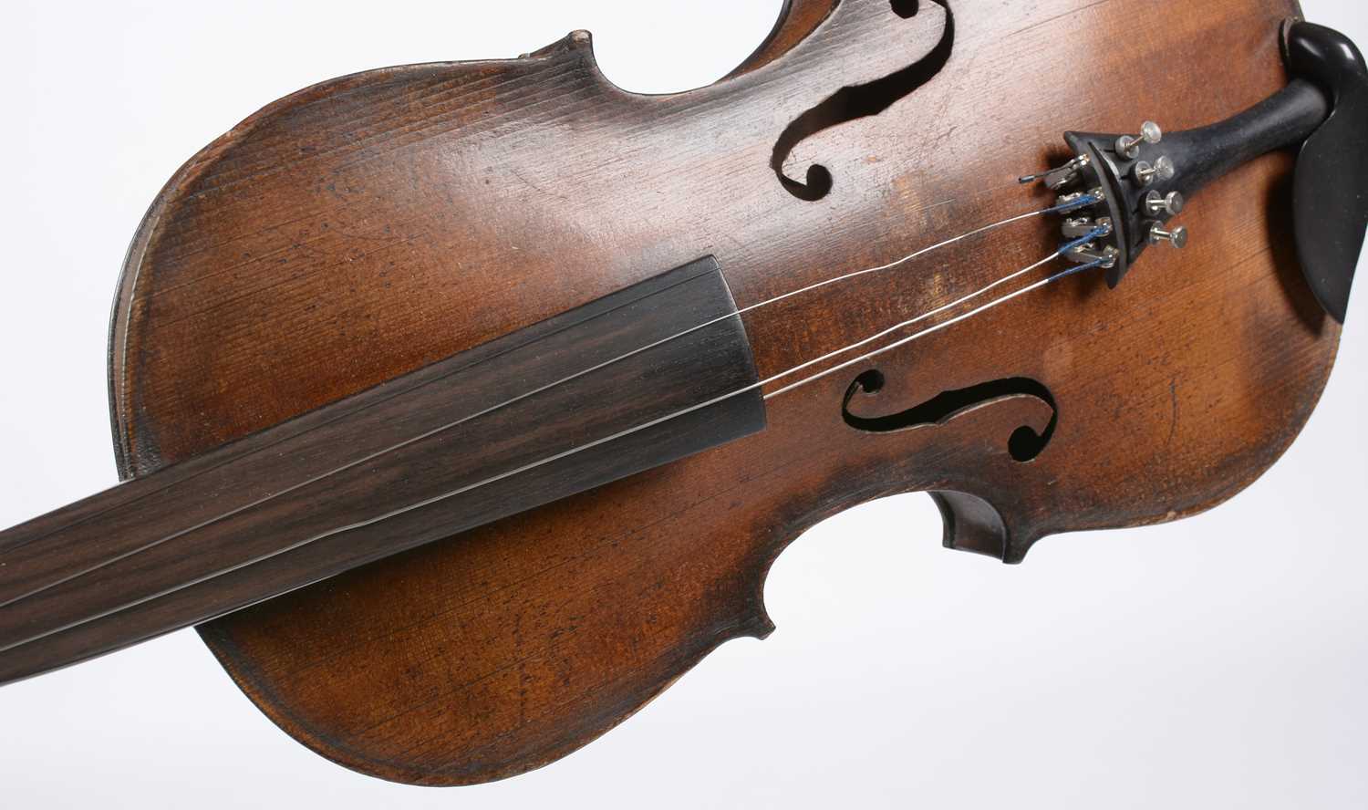 Stradivarius style violin, two bows - Bild 7 aus 15