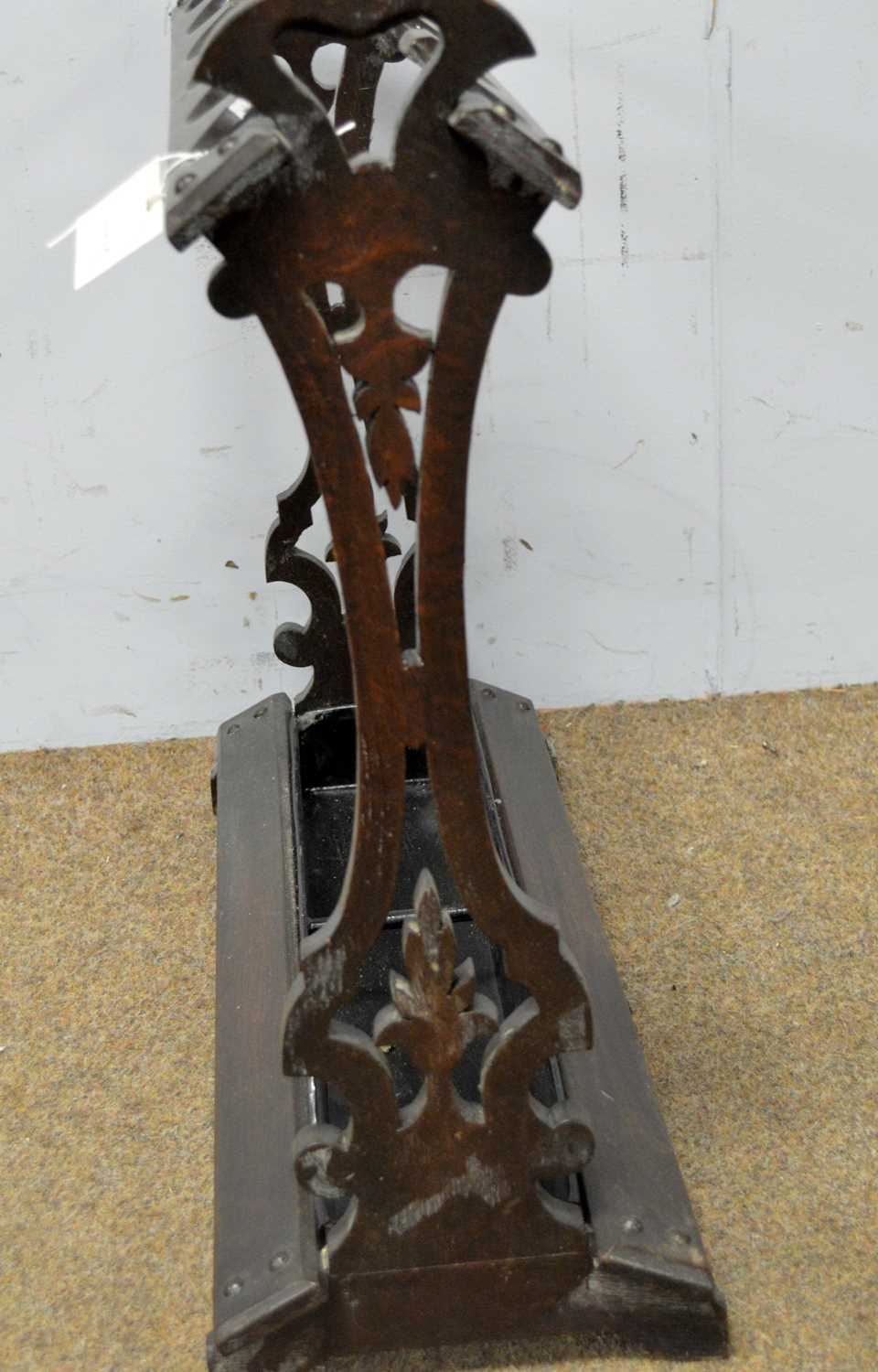 A Victorian style stained oak stick/umbrella stand and a tripod table - Image 4 of 10