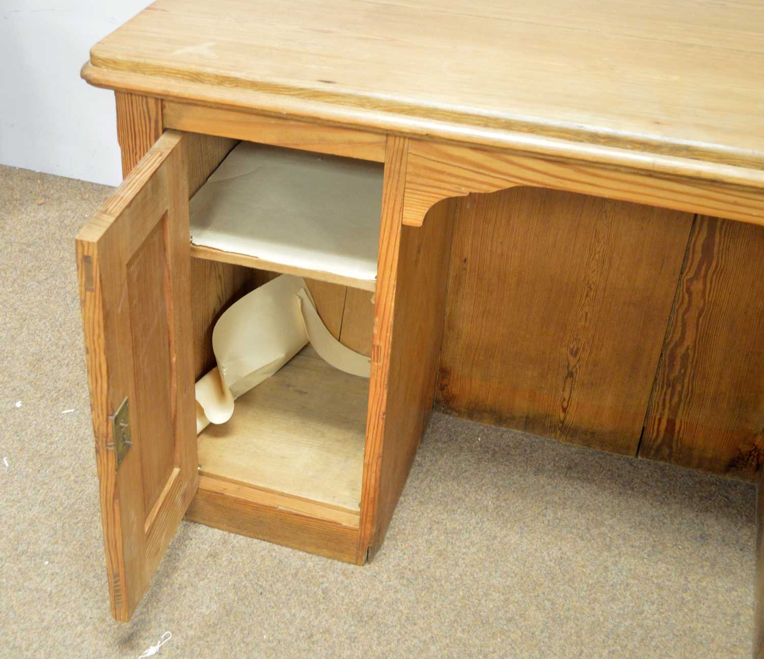 A Victorian stripped pine desk - Image 5 of 7