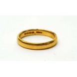 A 22ct yellow gold wedding band