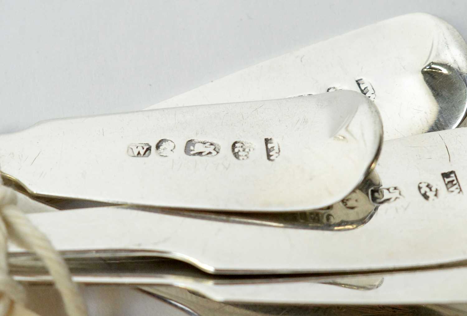 A set of six silver teaspoons, by Thomas Watson, Newcastle - Bild 2 aus 2