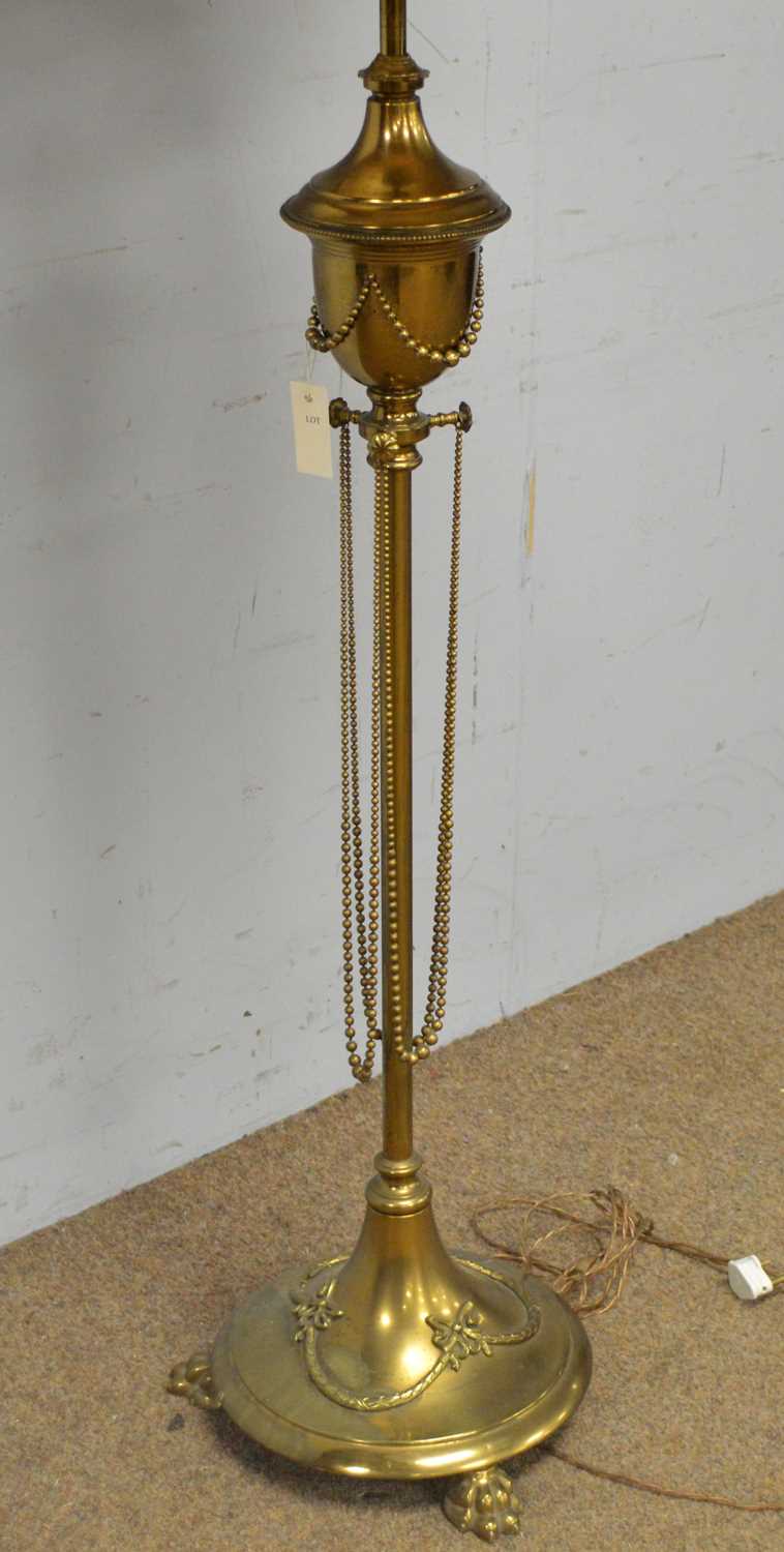 A classical style brass lamp standard - Bild 2 aus 3