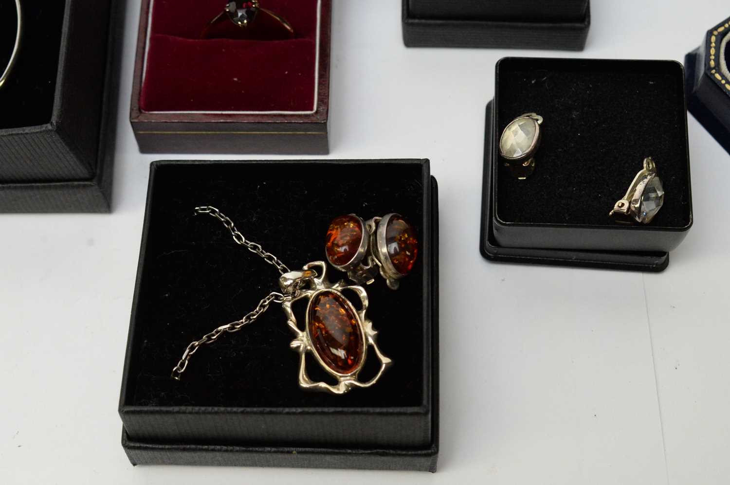 A selection of silver jewellery, - Image 4 of 5