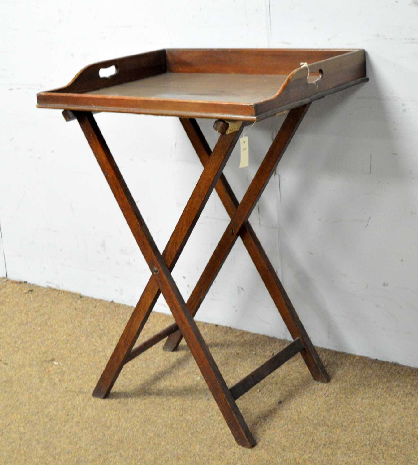 A vintage mahogany Butler's tray on folding stand - Image 3 of 4