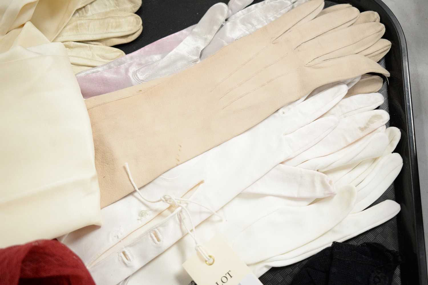 A selection of ladies' evening gloves and a 1930s gentleman's silk scarf - Image 4 of 4