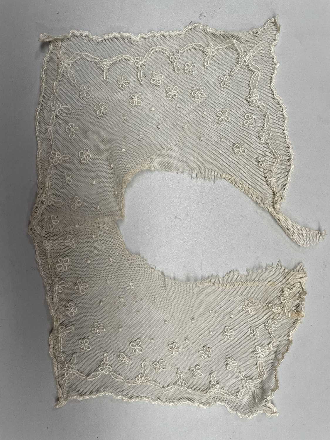 Antique lace collars - Bild 12 aus 24