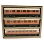 Ace Trains 0-gauge corridor coach set,