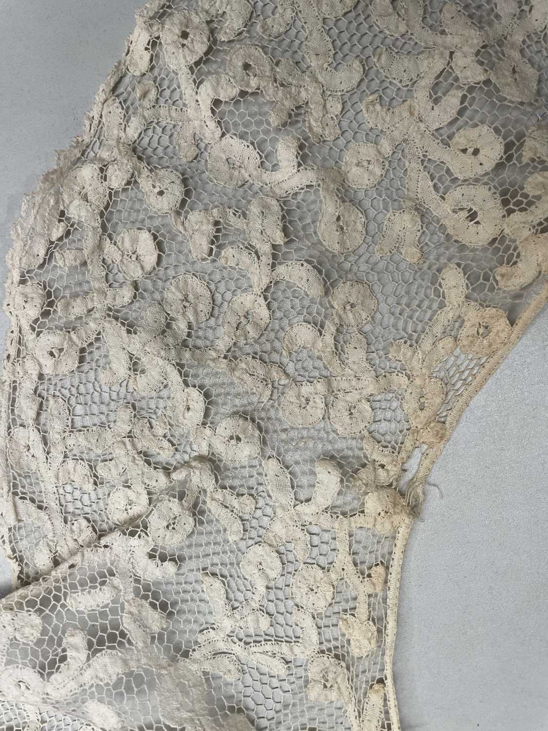 Antique lace collars - Bild 22 aus 24