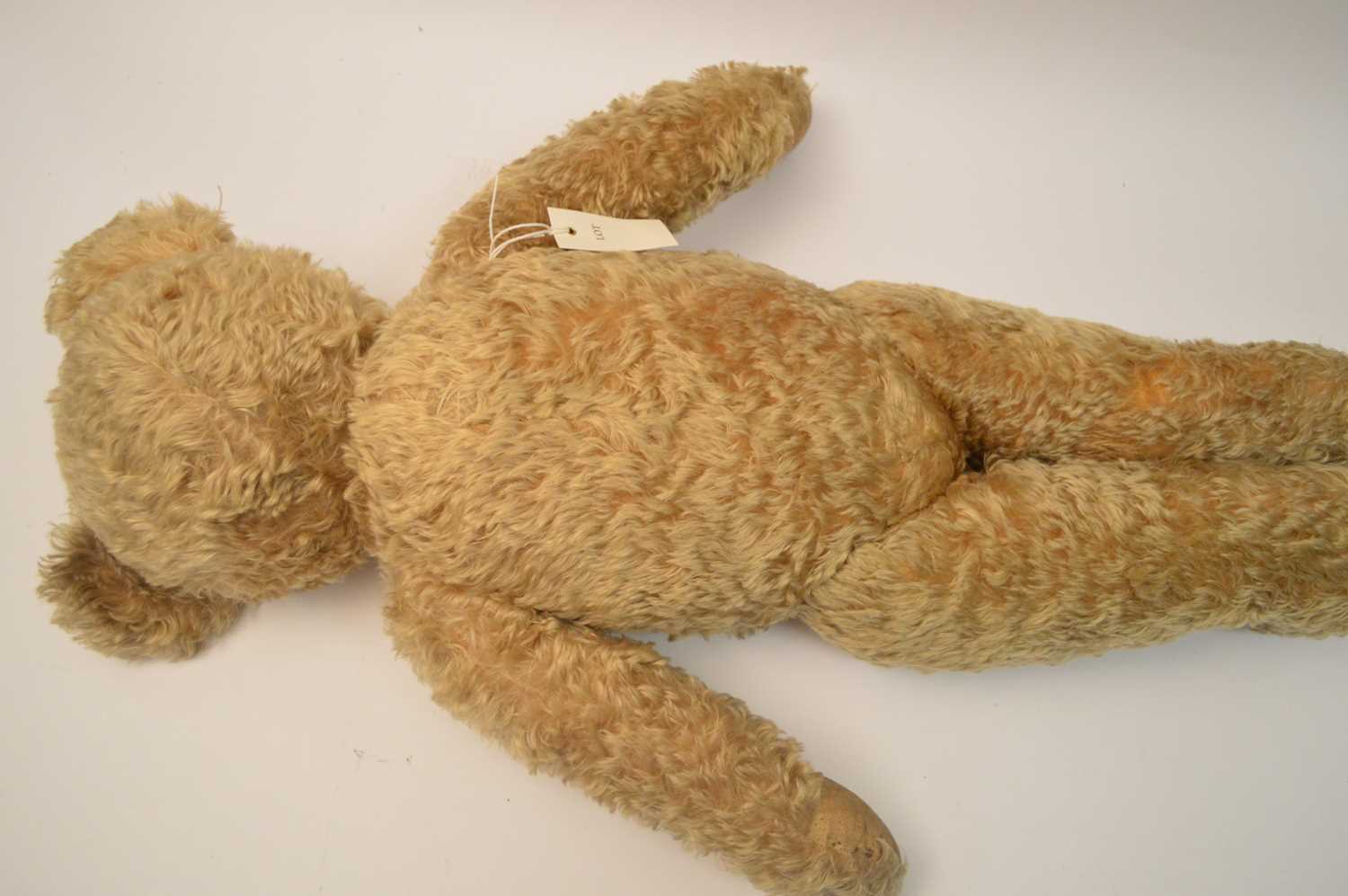 A 1950's Chad Valley plush teddy bear, - Bild 2 aus 4