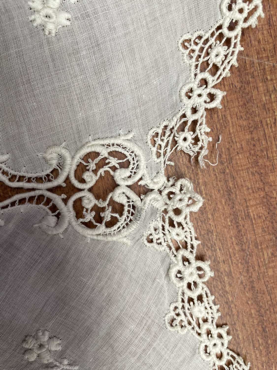 Antique lace collars - Bild 9 aus 24