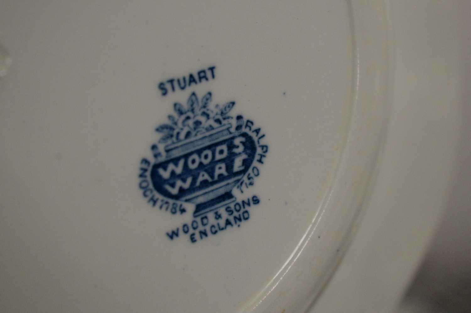 A Wood & Sons Woods Ware ‘Stuart’ blue and white part dinner service - Bild 3 aus 3